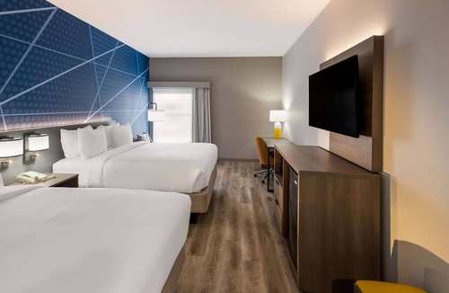 Fishers Hotel | Comfort Inn & Suites Fishers - Indianapolis