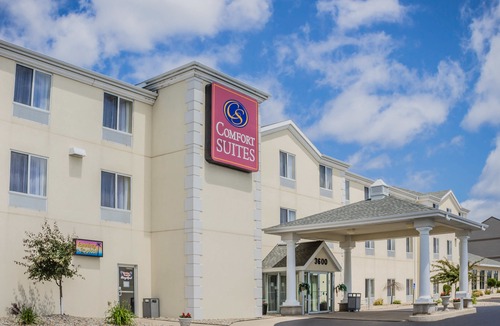 Escanaba Hotel | Comfort Suites Escanaba