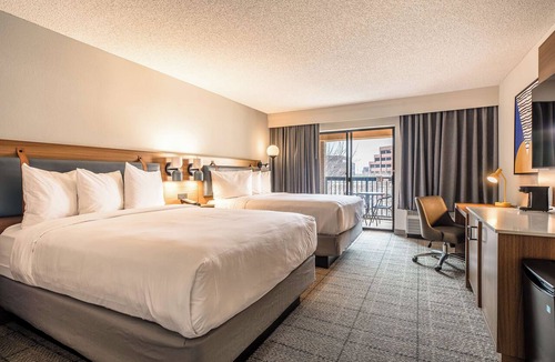 Richardson Hotel | Comfortable & Memorable Stay! With Private Balcony! Pool Access, Parking Onsite!