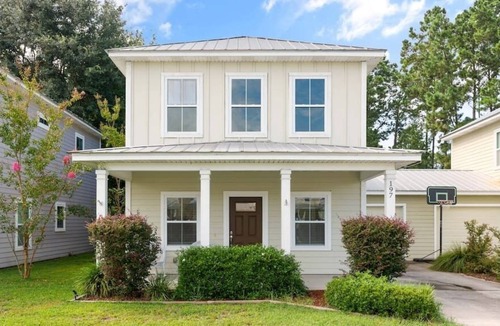 Dock Junction House | Comfortable & quiet, 3 Bedroom in Gated Community