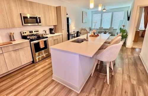 Deerwood Apartment | Comfy Modern King Bed Pool Near Mayo Town Center - Apartment