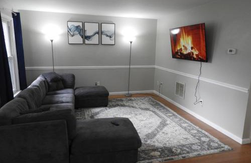 Camp Hill Apartment | CONDO 101c
