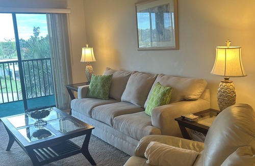 Trailer Estates Condo | Condo in the Sky: bright, beautiful and in Bradenton. We invite you to Paradise!