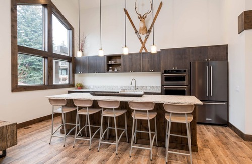 Sun Valley House | Condo with Mountain Views and Shared Hot Tub