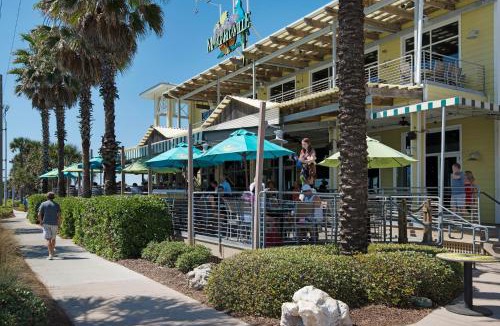 Riviera Beach House | Contemporary Bungalow/West End PCB/Available NOW!/Perfect for Family