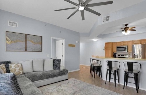 McGregor Condo | Convenient location to all stores. Cozy furnished home. All amenities!