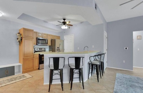 McGregor Condo | Convenient location to all stores. Cozy furnished home. All amenities!