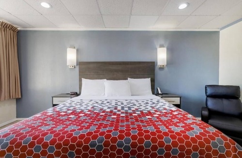 Wytheville Hotel | Convenient Southwest Virginia Stay Near I-81 & I-52| Parking Included