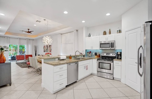South Corals House | Coral Reef Villa 🌴 Private Heated Pool, Grill, Private Patio | 1.9 mi to Beach 🏖️