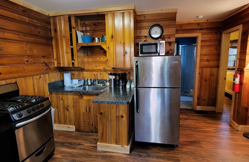 Lake Luzerne Cottage | Cottages near Saratoga Springs
