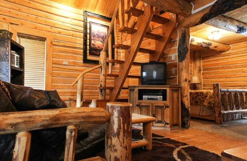 Afton Cabin | Cottonwood Cabin in Dry Creek