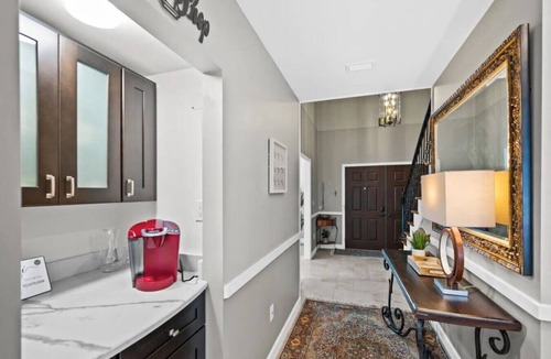 Warrington House | Country Club Estate close to NAS - EV charger