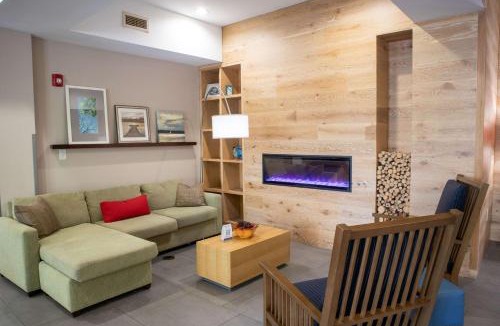 Wilmington Hotel | Country Inn & Suites by Radisson, Wilmington, NC