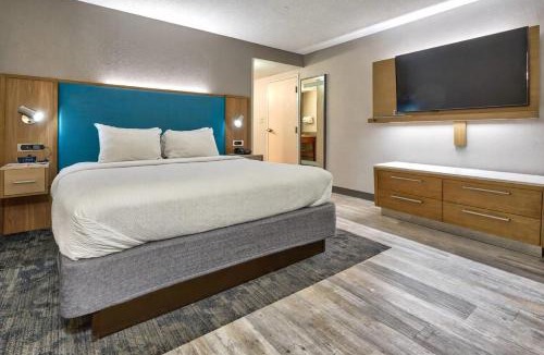 Coliseum Central Hotel | Country Inn & Suites by Radisson, Hampton Coliseum