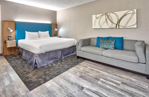 Coliseum Central Hotel | Country Inn & Suites by Radisson, Hampton Coliseum