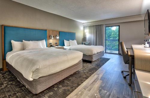 Coliseum Central Hotel | Country Inn & Suites by Radisson, Hampton Coliseum