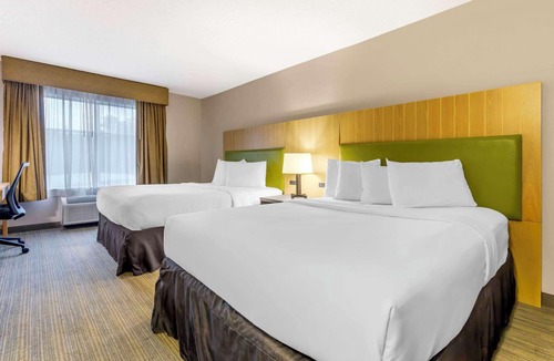 Newport News Hotel | Country Inn & Suites by Radisson, Newport News South, VA