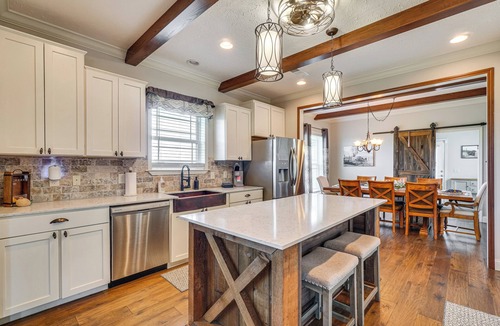 Crossville Cottage | Country Views By Cumberland Mtn, Crossville Meadow