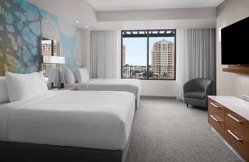 Clearwater Beach Hotel | Courtyard by Marriott Clearwater Beach