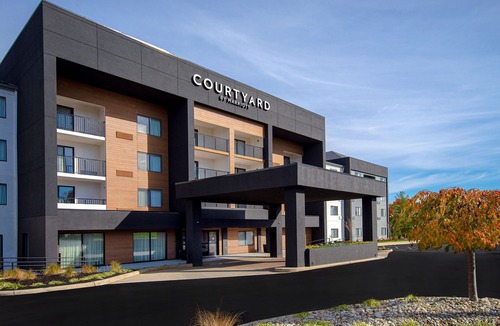 Mount Saint Joseph Hotel | Courtyard by Marriott Cincinnati Airport