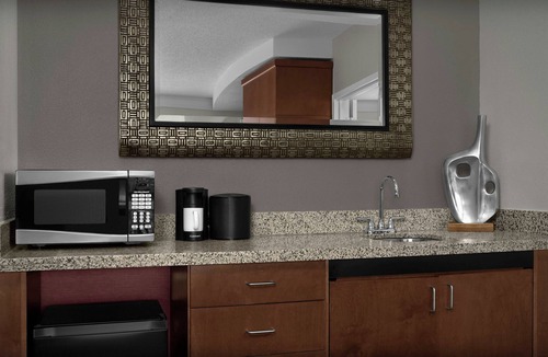 Greensboro Hotel | Courtyard by Marriott Greensboro Airport