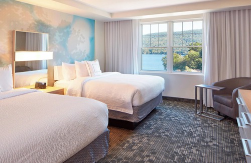 Lake George Hotel | Courtyard by Marriott Lake George