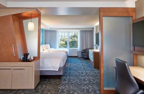 Lake George Hotel | Courtyard by Marriott Lake George