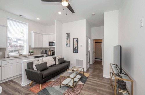 Covington Condo | Covington Charm 201