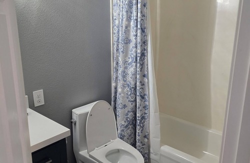 Southeast Boise House | Cozy 1-bedroom 1 bath in charming SE Boise within a mile to BSU Campus