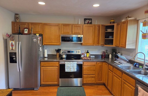 Goldbond House | Cozy 2-bedroom home in SW Virginia near the New River & 20 minutes to Blacksburg