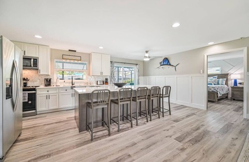 Bonita Springs House | Cozy 2 bedroom on the canal with pool and hot tub!