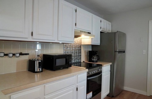 Smithfield Condo | Cozy 2-bedroom stay in enchanting Smithfield with AC, WiFi