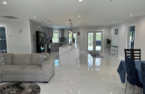 Fort Myers Shores House | *Cozy 2 BR * Waterfront home with Heated Pool