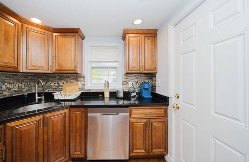 Quincy Apartment | Cozy 2BR Quincy Hideout Pet-Friendly Wollaston Beach & Red Line 74L