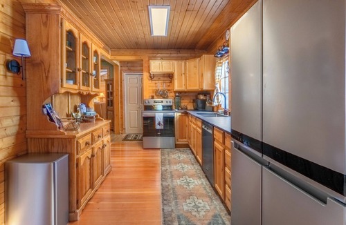Grand Lake Cabin | Cozy 3-bedroom Lakeview Cabin with Meadow & Mountain View’s