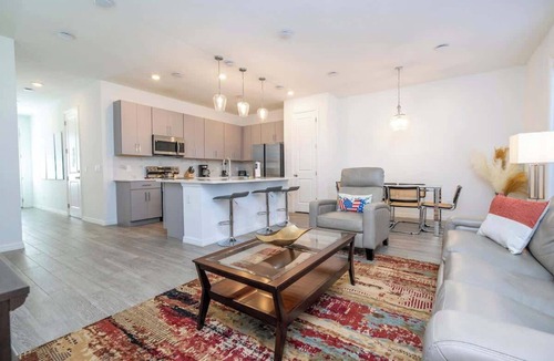 Davenport House | Cozy 3Bd Townhouse at The Enclave Resort