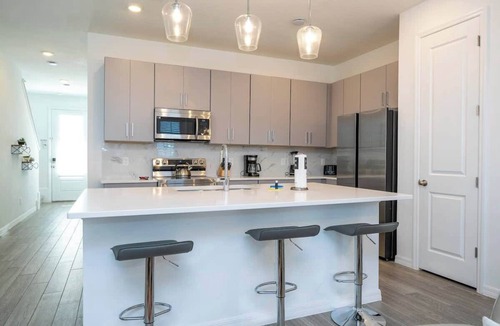 Davenport House | Cozy 3Bd Townhouse at The Enclave Resort