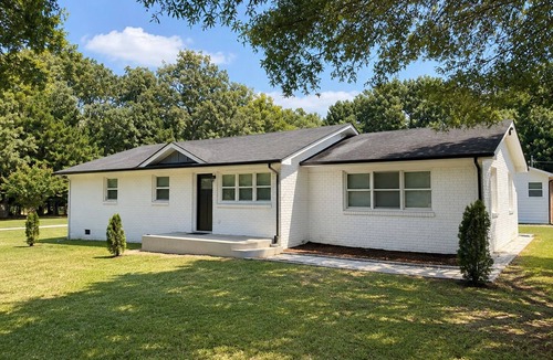 Monroe House | Cozy 3BR Near Charlotte Family Friendly