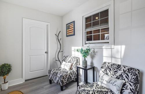 Fairfax Villa | Cozy 4BR Retreat - Private backyard, Gazebo & Grill