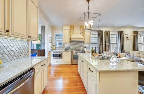 Forest Hills - Woodbourne Condo | Cozy 5BR Jamaica Plain | Walk to T & Downtown