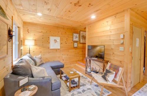Prospect Harbor House | Cozy Acadia Area Cabin, Walk to Beach & Lighthouse