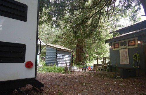 Verlot House | Cozy, Affordable guest accommodations in Verlot, WA - Granite Falls Area Pets OK