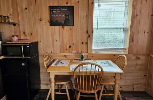 Butler Cabin | Cozy cabin in the woods on a beautiful Christmas Tree/Events Farm.