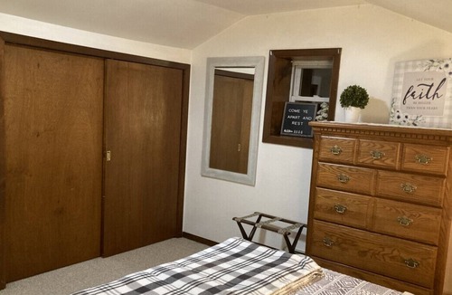 Tyrone House | Cozy Cabin--Sinking Valley Retreat Suite 3