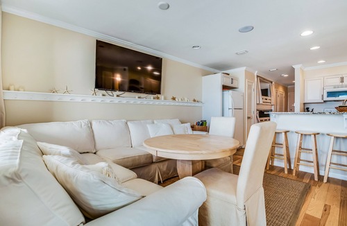 Fort Bay Condo | Cozy coastal condo with shared pool, Hot tub and easy beach access