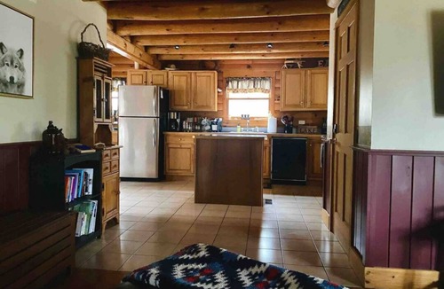 Kattskill Bay Cabin | Cozy Fishing and Get-A-Way Cabin minutes from Lake George