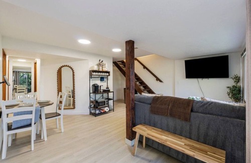 Highline House | Cozy Garden Suite w/Pool & Hot Tub | Near Airport