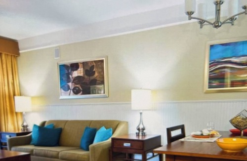 Kissimmee Hotel | Cozy hotel suite in fantastic Kissimmee with fitness room, AC