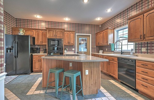 Bristol House | Cozy House On The Hill W/Hot Tub