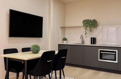 East Allegheny Apartment | Cozy KING Escape Central Free Parking